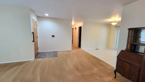 Tiny photo for 320 SW Beaver Street, Prineville, OR 97754 (MLS # 220210198)