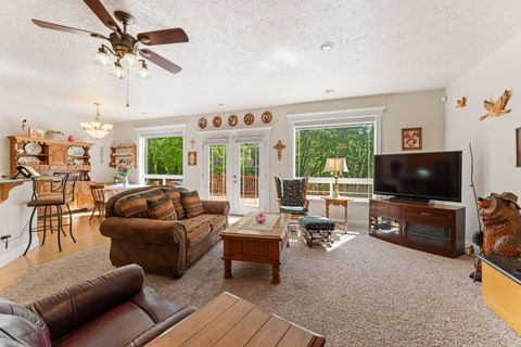 Tiny photo for 847 Three Pines Road, Grants Pass, OR 97526 (MLS # 220221162)