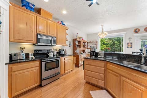 Tiny photo for 847 Three Pines Road, Grants Pass, OR 97526 (MLS # 220221162)