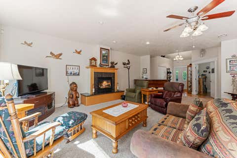 Tiny photo for 847 Three Pines Road, Grants Pass, OR 97526 (MLS # 220221162)