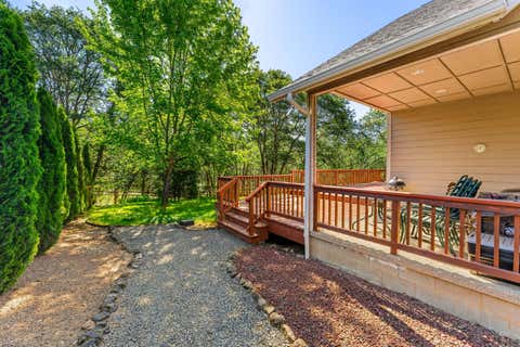 Tiny photo for 847 Three Pines Road, Grants Pass, OR 97526 (MLS # 220221162)