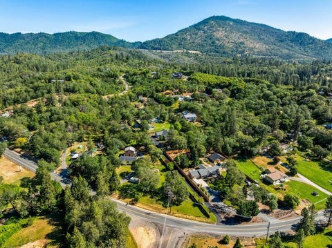 Tiny photo for 847 Three Pines Road, Grants Pass, OR 97526 (MLS # 220221162)