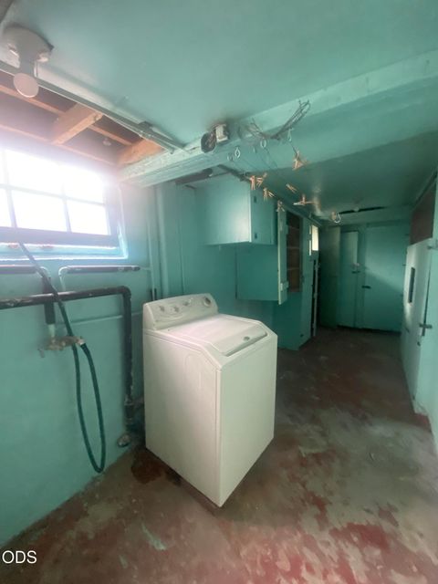Tiny photo for 1947 Portland Street, Klamath Falls, OR 97601 (MLS # 220223952)