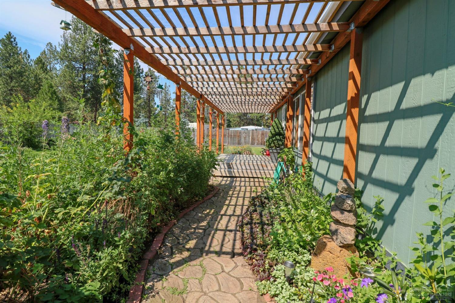 Deschutes RiverWoods - Residential