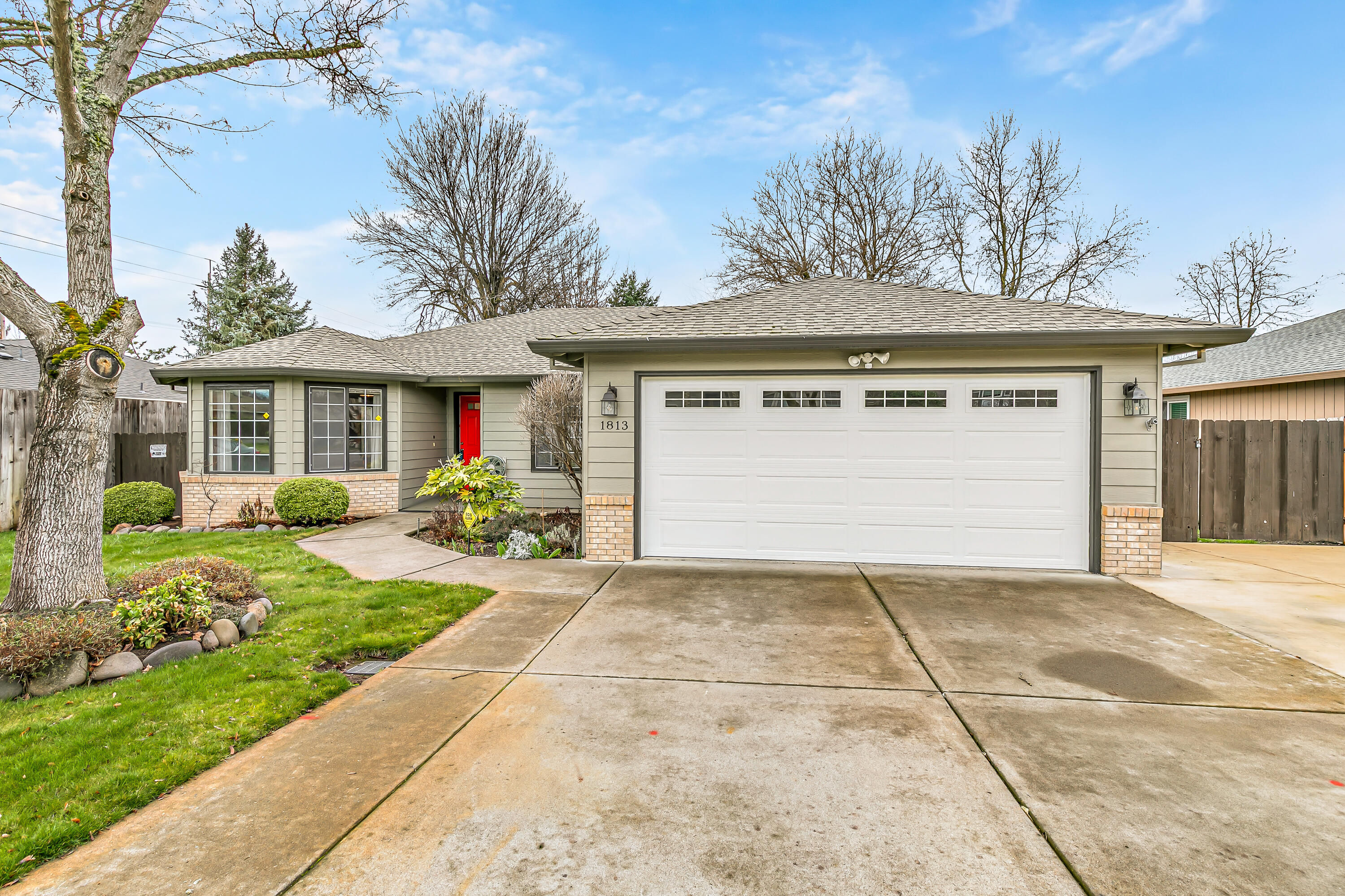 1813 Cascadia Circle