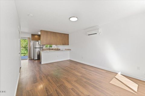 Tiny photo for 610 N Main Street #4D, Phoenix, OR 97535 (MLS # 220223230)