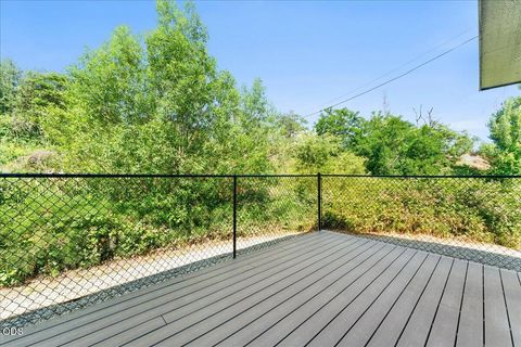 Tiny photo for 610 N Main Street #4D, Phoenix, OR 97535 (MLS # 220223230)