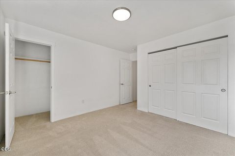 Tiny photo for 610 N Main Street #4D, Phoenix, OR 97535 (MLS # 220223230)