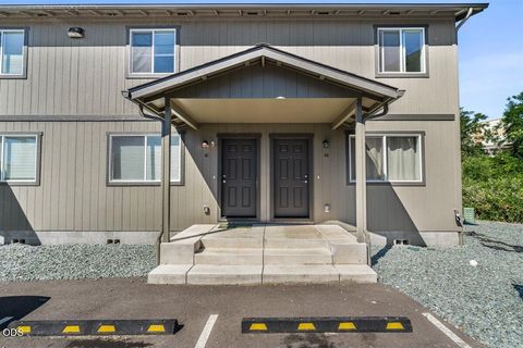 Tiny photo for 610 N Main Street #4D, Phoenix, OR 97535 (MLS # 220223230)
