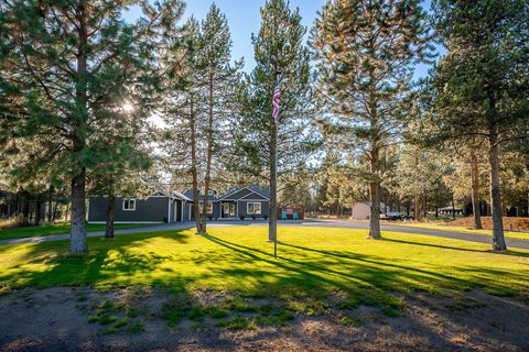 Tiny photo for 53845 Pine Grove Road, La Pine, OR 97739 (MLS # 220212172)