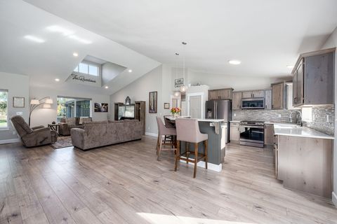 Tiny photo for 53845 Pine Grove Road, La Pine, OR 97739 (MLS # 220212172)