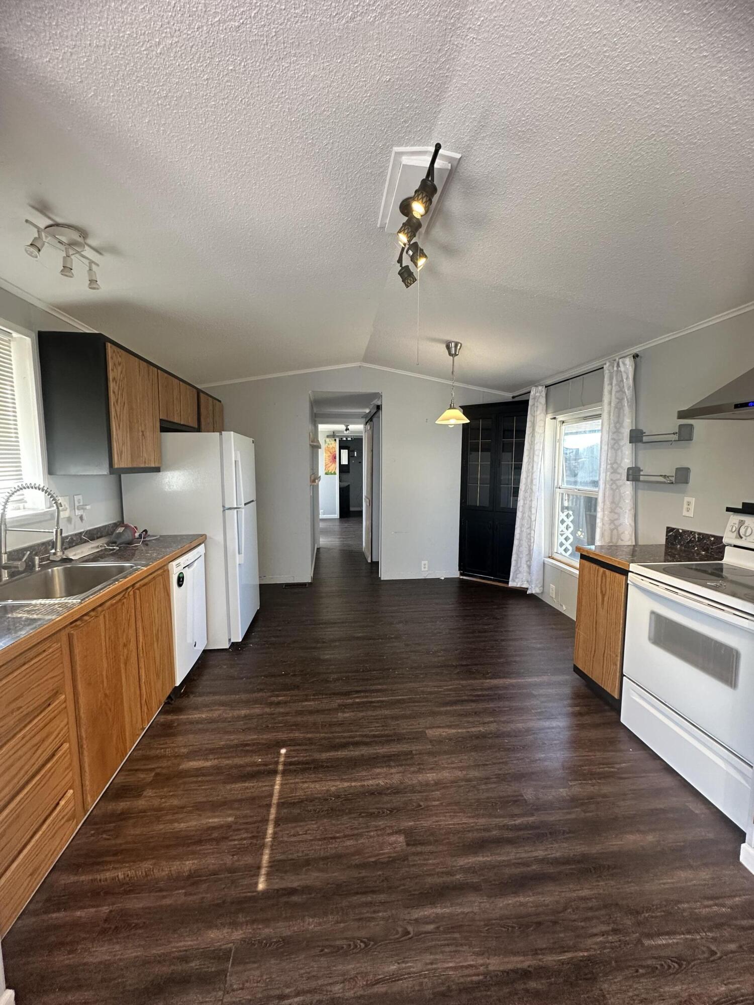 Metolius Mob Manor - Residential