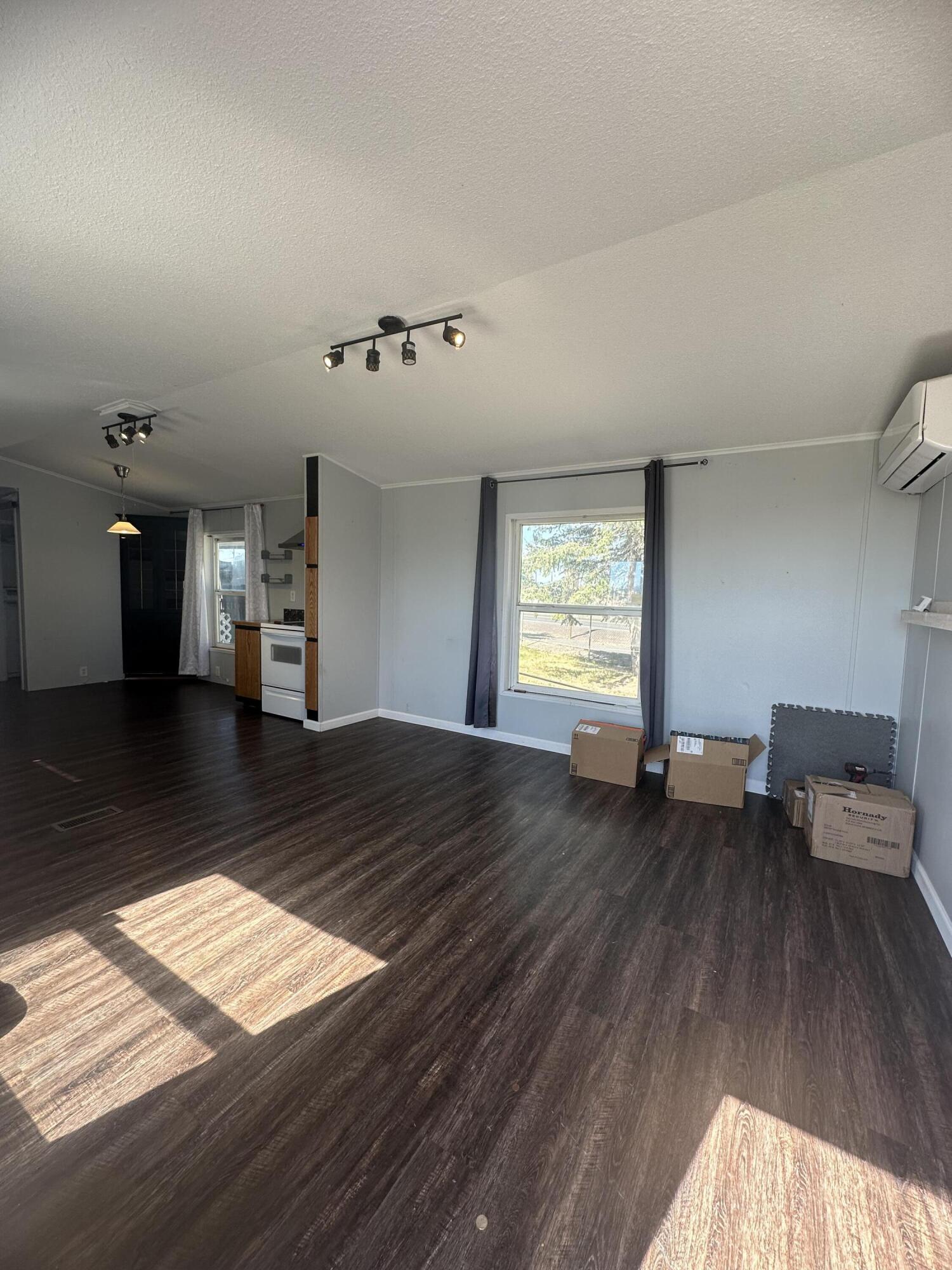 Metolius Mob Manor - Residential