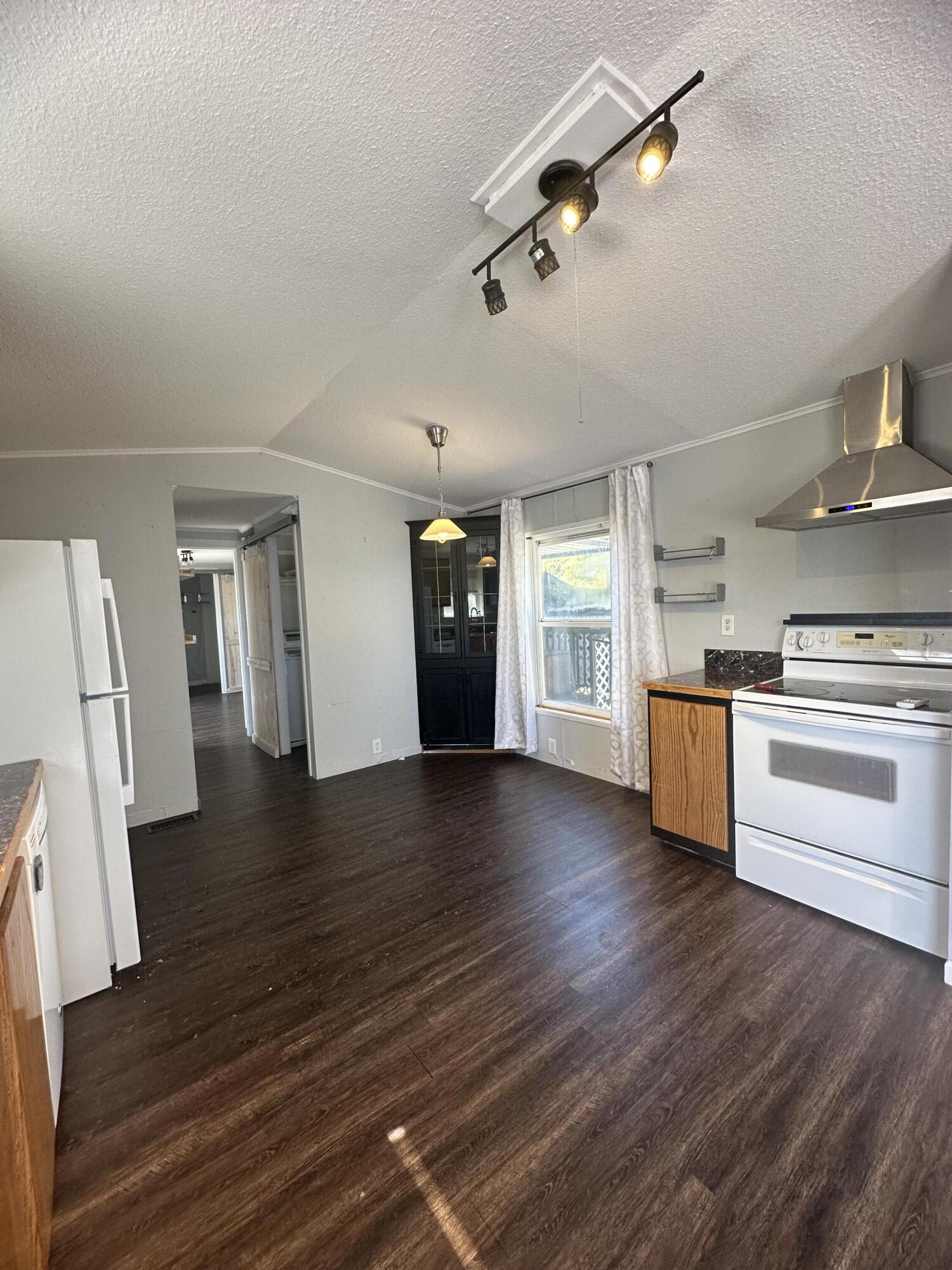 Metolius Mob Manor - Residential