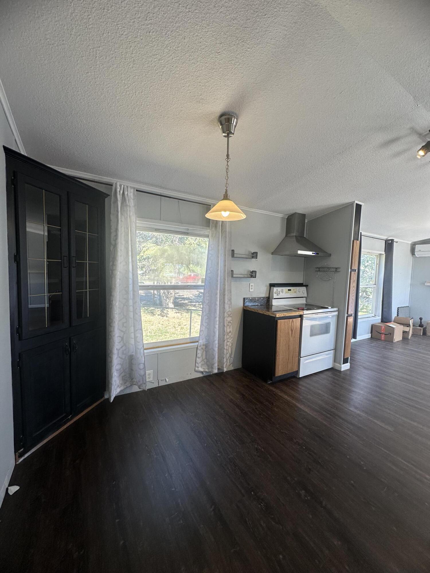 Metolius Mob Manor - Residential