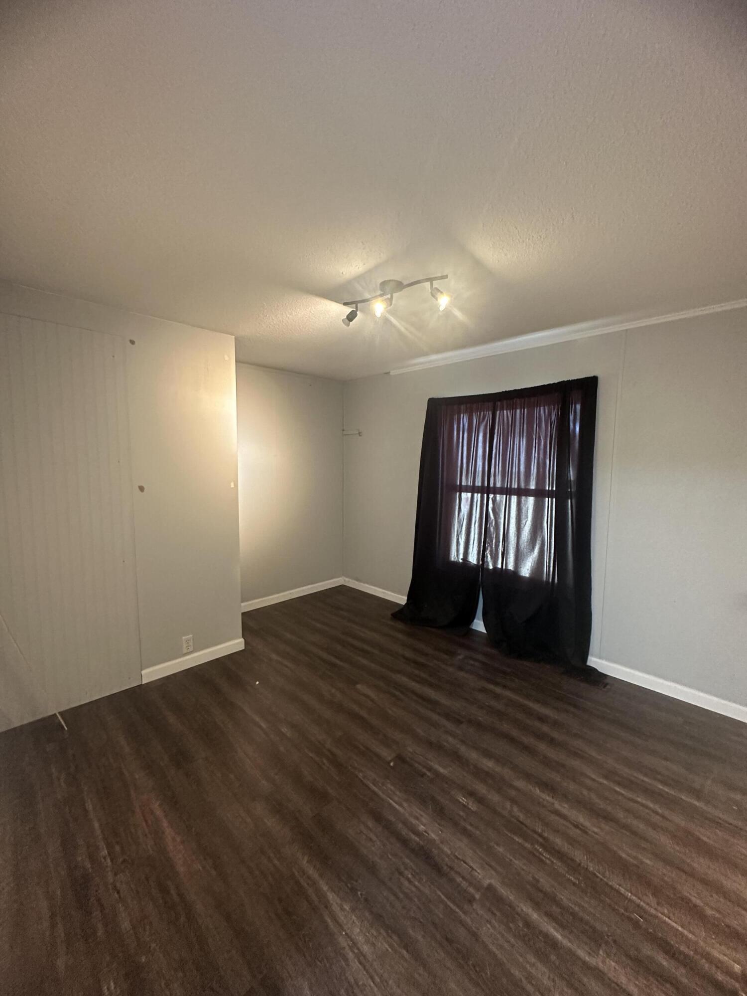 Metolius Mob Manor - Residential