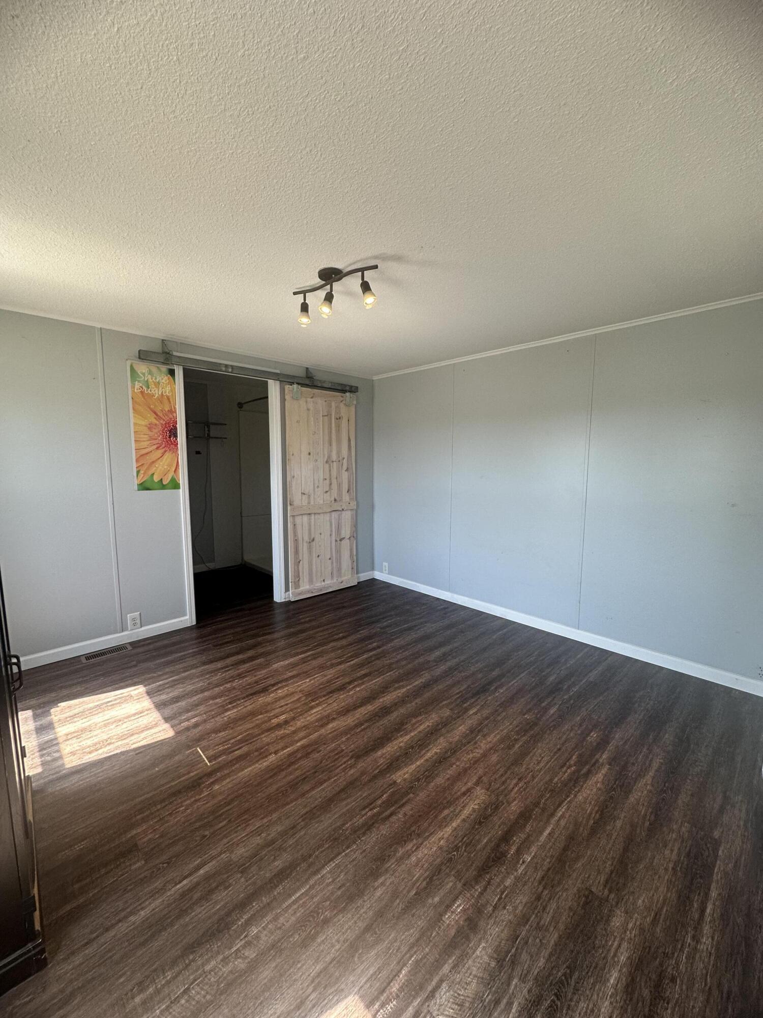 Metolius Mob Manor - Residential