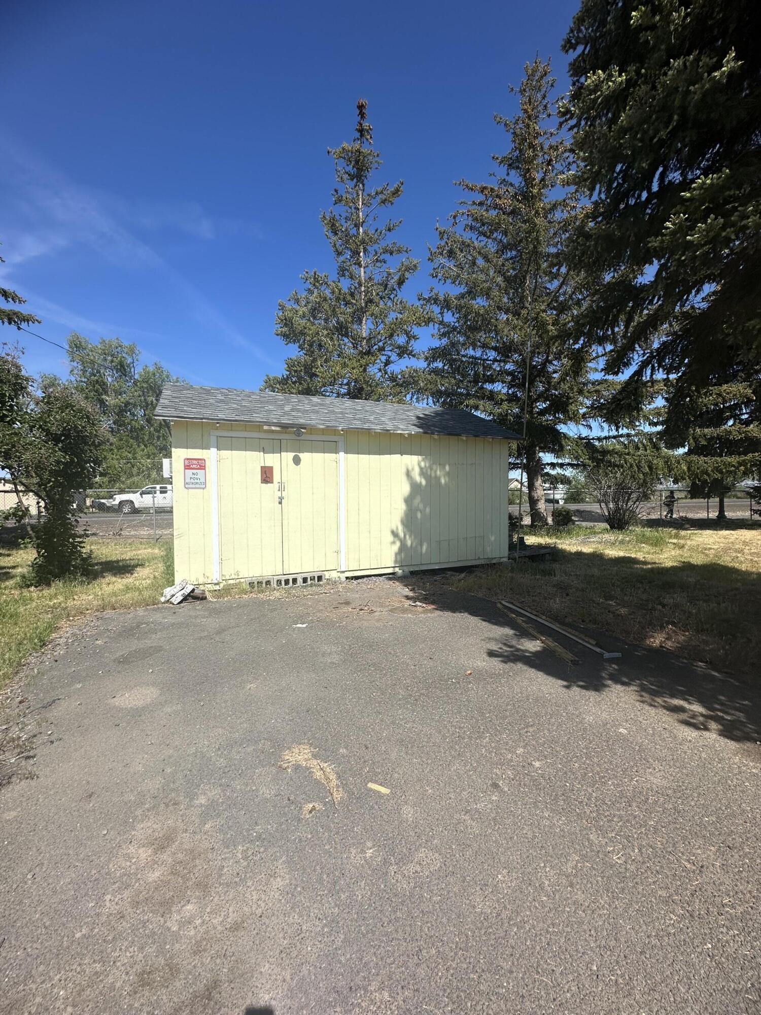 Metolius Mob Manor - Residential