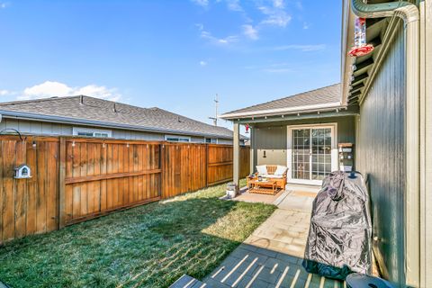 Tiny photo for 981 Garden Springs Circle, Medford, OR 97504 (MLS # 220214098)
