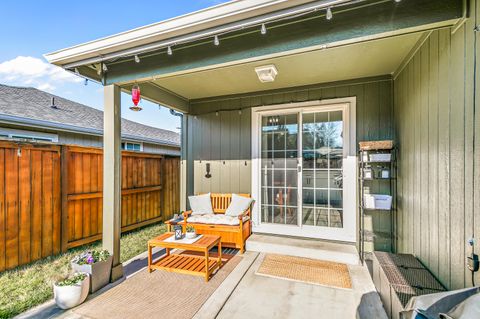 Tiny photo for 981 Garden Springs Circle, Medford, OR 97504 (MLS # 220214098)