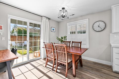 Tiny photo for 981 Garden Springs Circle, Medford, OR 97504 (MLS # 220214098)