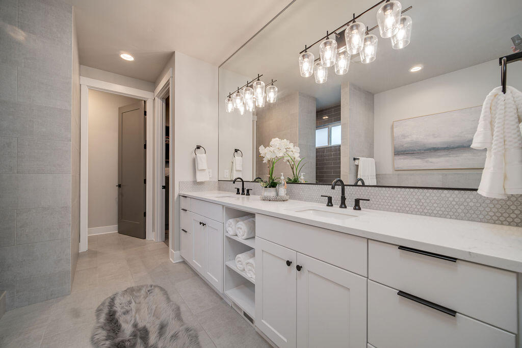 7th Mtn Golf Village - Residential