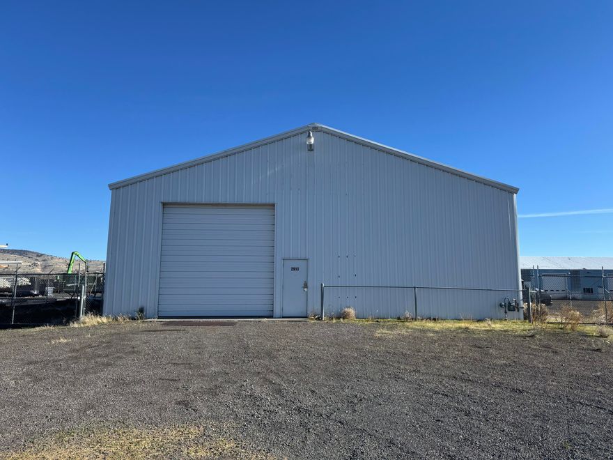 Industrial warehouse for lease. Approx 8000 sf with extra strength concrete flooring. Upgraded electrical with 480v. Small office and  bathroom. Easy access off of Broadmore and fenced parking in front of the building. Could potentially rent additional parking from adjacent tenant on the south side.  Approx. 14' roll-up doors on the front and back. The back door has potential to be utilized through shared access through adjacent yard off of Hilyard. Easy to show. Tenant to pay natural gas and power &  reimburse owner a flat rate for water/sewer.