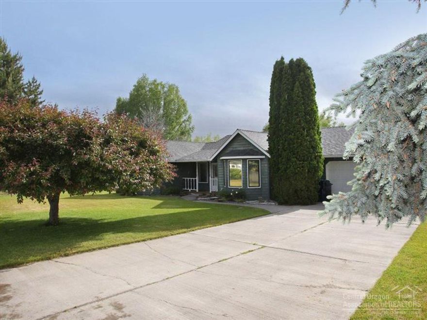 Location! Single level home on 1/2 acre on the Dry Canyon. Lots of windows allow you to enjoy the expansive views of the mature landscaping, canyon and mountain views. Open floor plan works well for entertaining and everyday living. Sun room area off of the living room. Vaulted ceiling in the living room. Oversized utility room with a food storage area as well. Oversized 2 car garage with workshop area. Close to shopping, Medical facilities, and recreation opportunities. Room for RV parking.