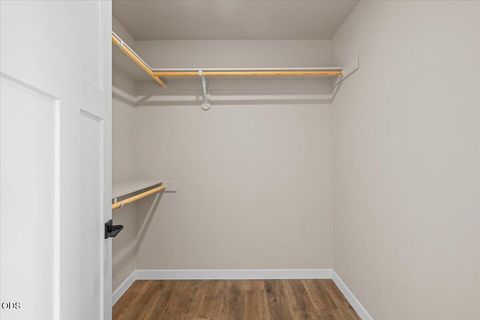 Tiny photo for 7869 Houston Loop, White City, OR 97503 (MLS # 220223740)