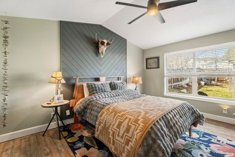 Tiny photo for 2845 SW 31st Street, Redmond, OR 97756 (MLS # 220217544)