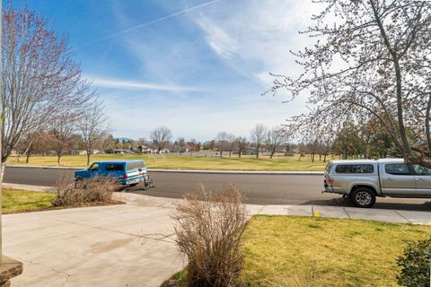 Tiny photo for 2845 SW 31st Street, Redmond, OR 97756 (MLS # 220217544)