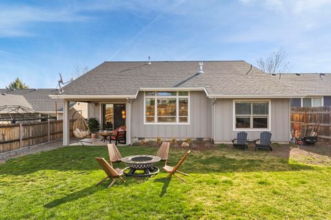 Tiny photo for 2845 SW 31st Street, Redmond, OR 97756 (MLS # 220217544)