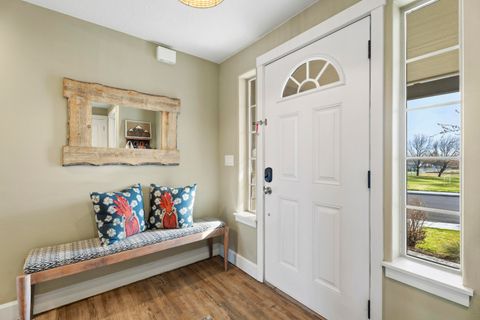 Tiny photo for 2845 SW 31st Street, Redmond, OR 97756 (MLS # 220217544)