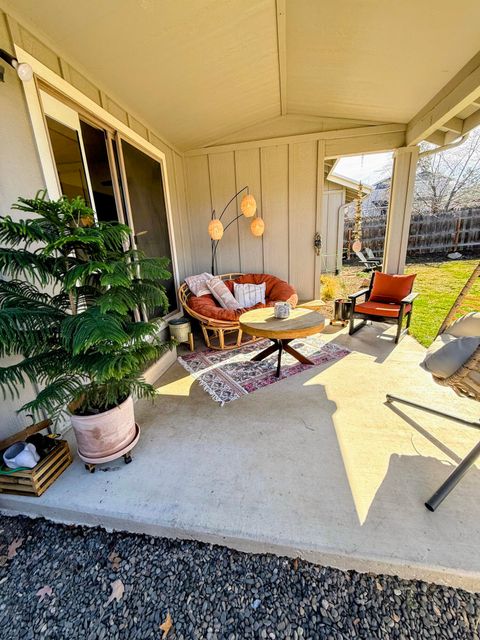 Tiny photo for 2845 SW 31st Street, Redmond, OR 97756 (MLS # 220217544)