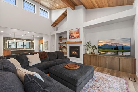 Tiny photo for 17915 Playoff Lane, Sunriver, OR 97707 (MLS # 220221341)
