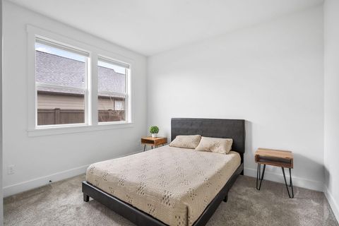 Tiny photo for 4327 SW Badger Creek Drive, Redmond, OR 97756 (MLS # 220212733)