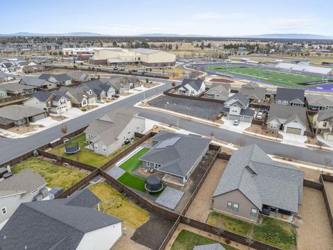 Tiny photo for 4327 SW Badger Creek Drive, Redmond, OR 97756 (MLS # 220212733)