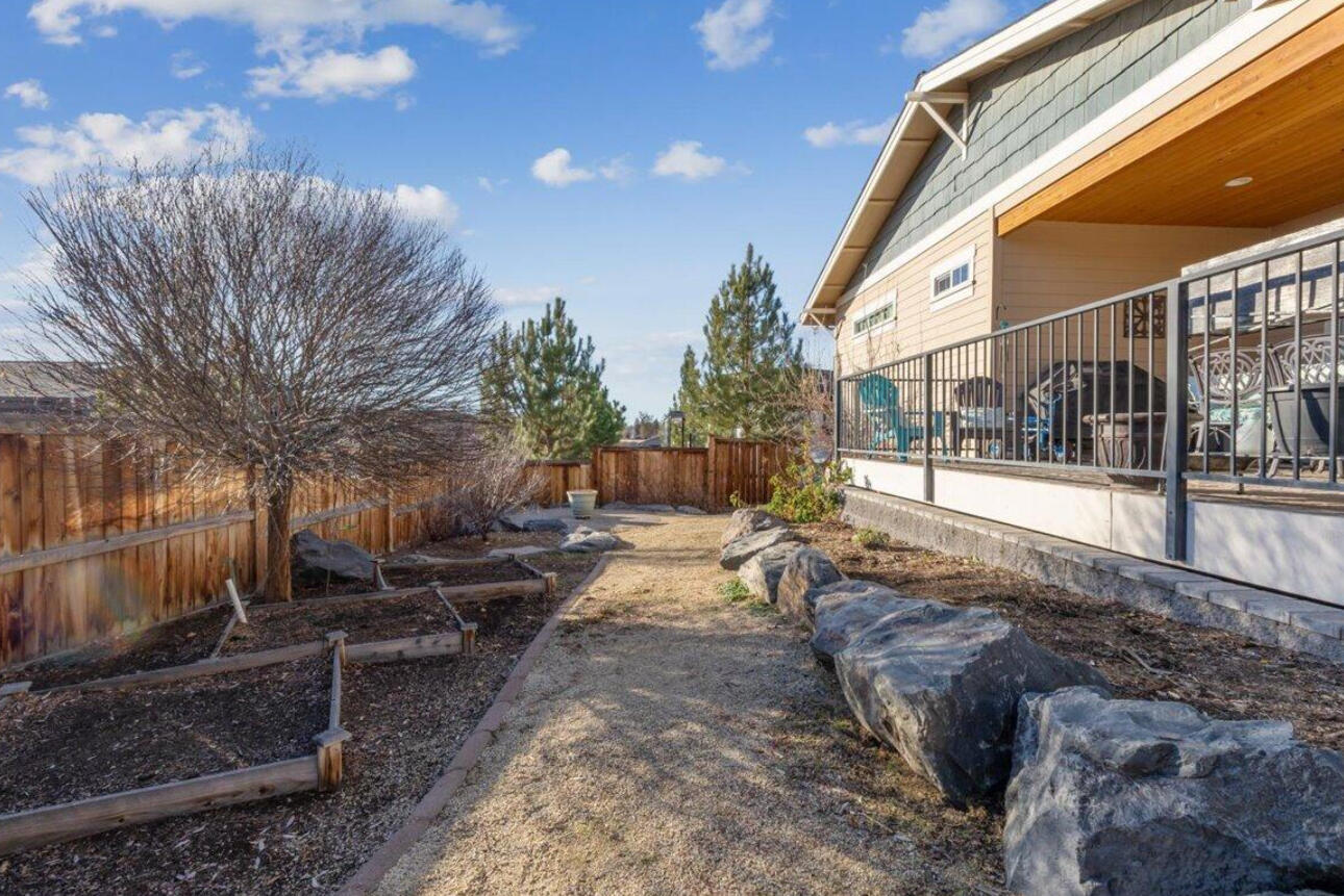 Forked Horn Butte - Residential