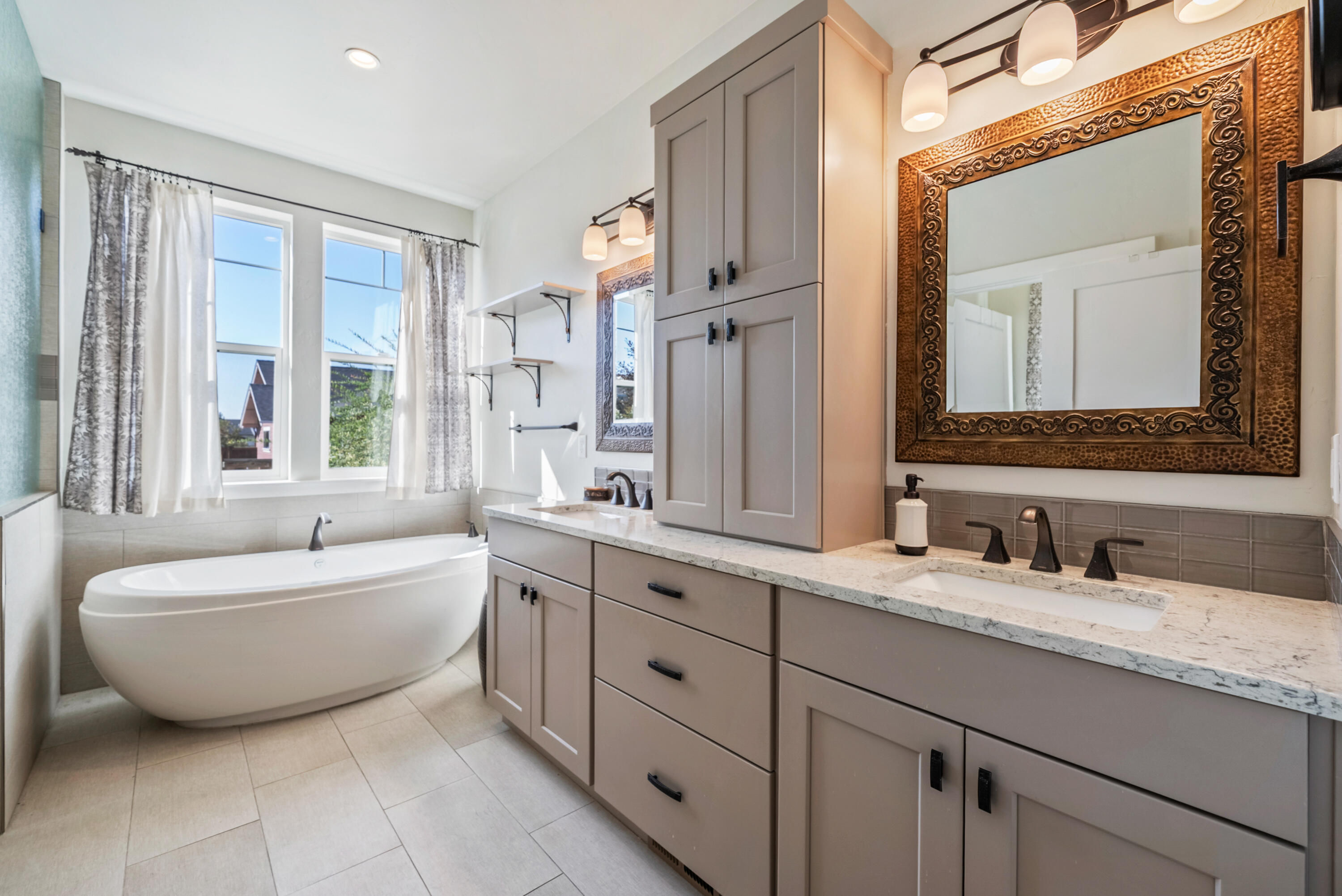 Forked Horn Butte - Residential