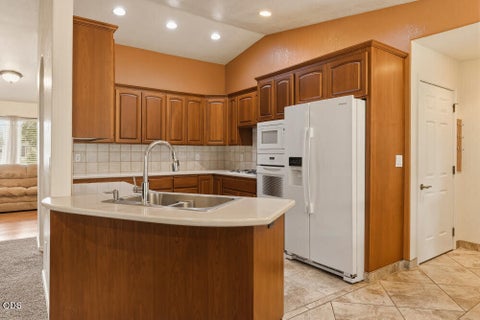 Tiny photo for 2640 Nile Street, Klamath Falls, OR 97603 (MLS # 220225855)