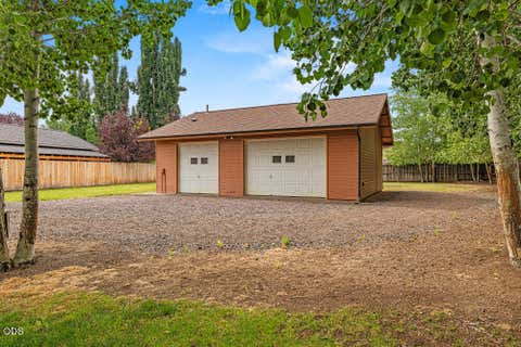 Tiny photo for 2640 Nile Street, Klamath Falls, OR 97603 (MLS # 220225855)