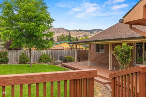 Tiny photo for 2640 Nile Street, Klamath Falls, OR 97603 (MLS # 220225855)