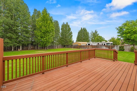 Tiny photo for 2640 Nile Street, Klamath Falls, OR 97603 (MLS # 220225855)