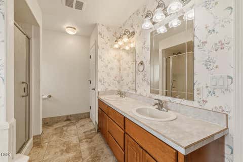 Tiny photo for 2640 Nile Street, Klamath Falls, OR 97603 (MLS # 220225855)
