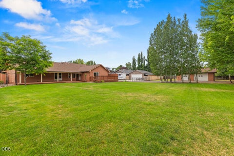 Tiny photo for 2640 Nile Street, Klamath Falls, OR 97603 (MLS # 220225855)