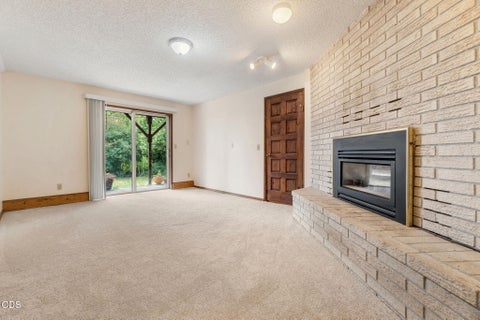 Tiny photo for 1240 Hilton Drive, Klamath Falls, OR 97603 (MLS # 220224254)