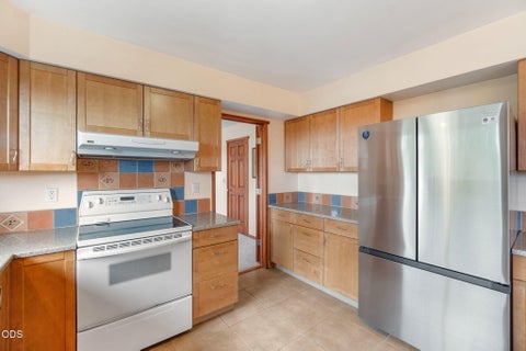 Tiny photo for 1240 Hilton Drive, Klamath Falls, OR 97603 (MLS # 220224254)