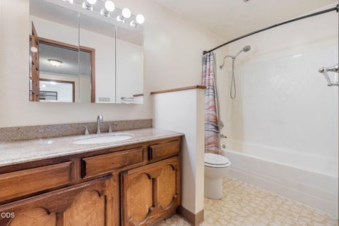 Tiny photo for 1240 Hilton Drive, Klamath Falls, OR 97603 (MLS # 220224254)