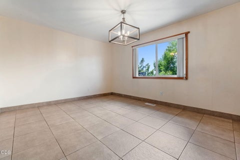 Tiny photo for 1240 Hilton Drive, Klamath Falls, OR 97603 (MLS # 220224254)