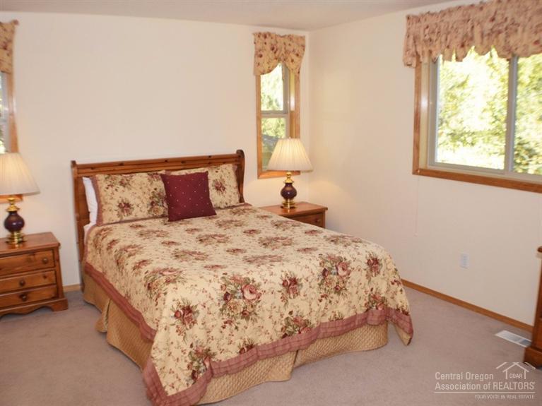 Fairway Crest Village - Residential